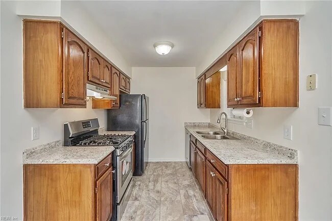 Foto del edificio - 1221 Garth Ct