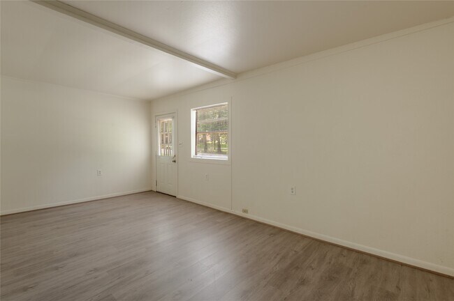 Foto del edificio - 712 Cline St