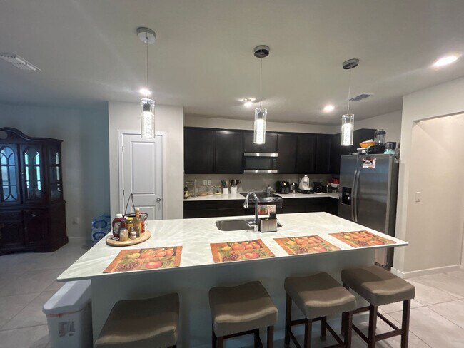 Foto del edificio - Beautiful and spacious 5/3 Kissimmee