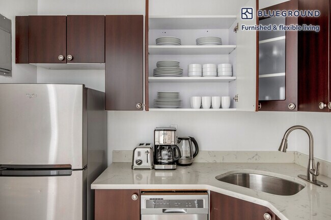 Foto del edificio - 220 E 14th St