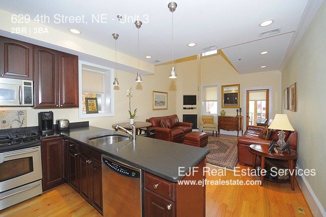 Foto del edificio - 629 4th St NE