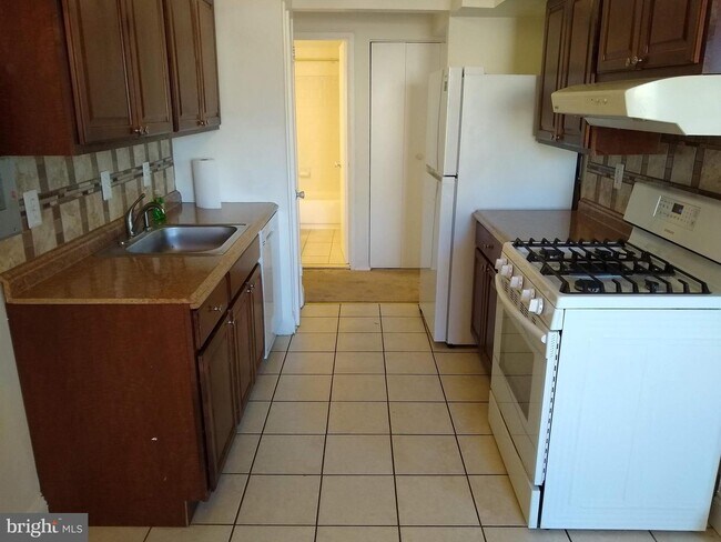 Building Photo - 118 Duvall Ln