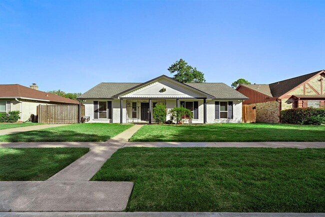 Building Photo - 8810 Sandstone Rd
