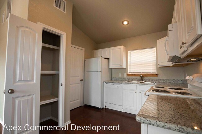 Building Photo - 7106 FM2673