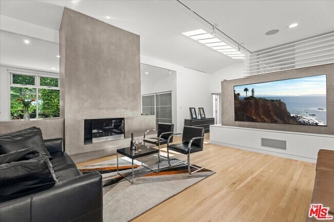Foto del edificio - 3567 Woodcliff Rd