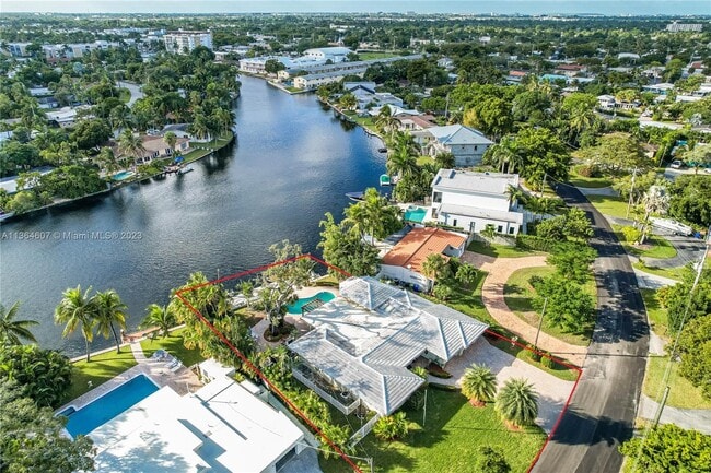 Building Photo - 2801 Coral Shores Dr