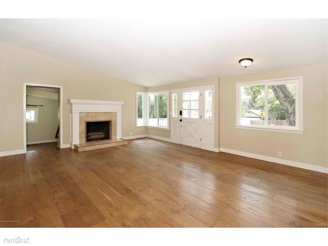 Building Photo - 3054 Santa Anita Ave
