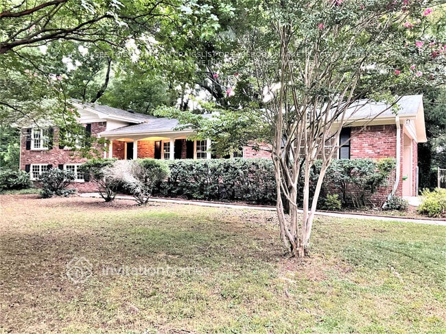 Building Photo - 2905 Piedmont Dr