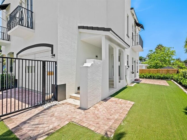 Foto del edificio - 802 SW 13th St