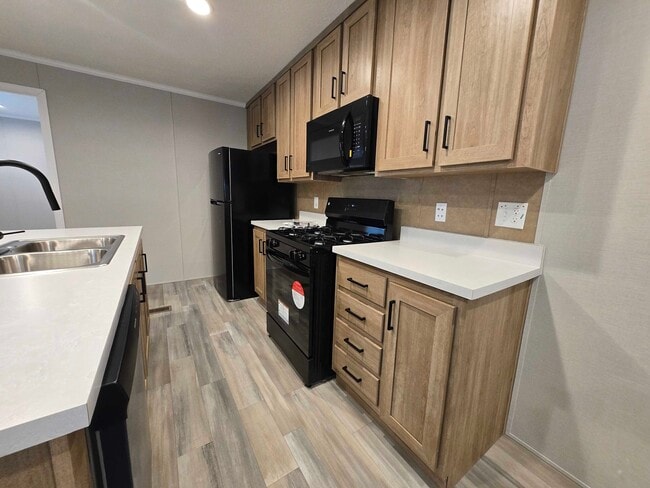 Building Photo - 29884 Jamestown Dr