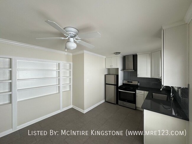 Building Photo - Ask for Move-in Specials | Beautiful 1BD/1...