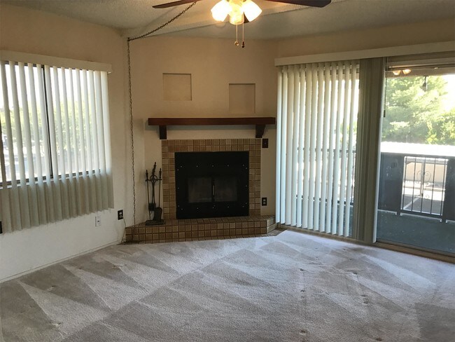 Building Photo - 5930 Sahuaro Ranch Dr