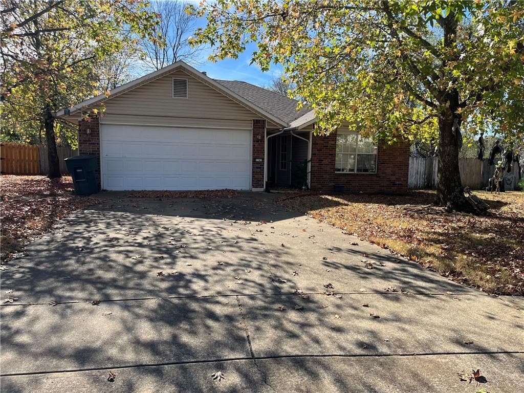 Foto principal - 1143 S Liberty Dr