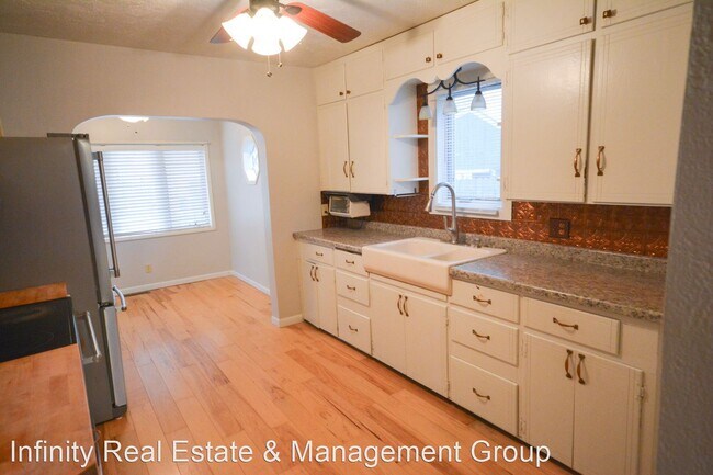Foto del edificio - 3 br, 1.5 bath House - 1106 9th Ave SW