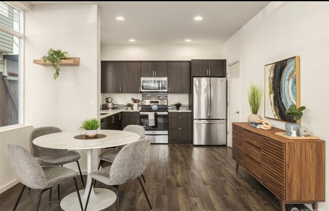 Photo - Welcome Home 3 bd 2.5 ba - Georgetown Town...