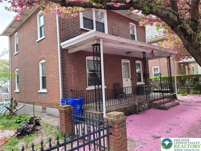 Foto del edificio - 1024 Delaware Ave