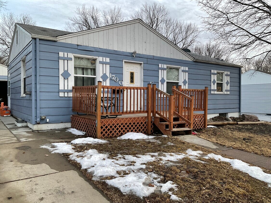 Foto principal - 1700 S Olive Dr