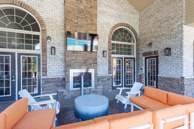 Clubhouse Porch - Palisades at Stones Bay