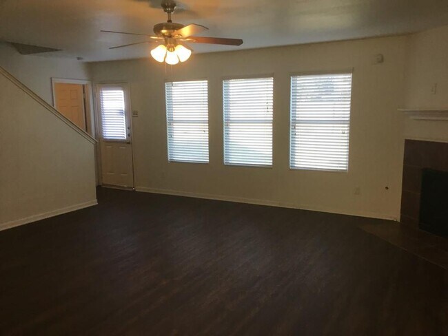 Building Photo - 10606 Solera Ln