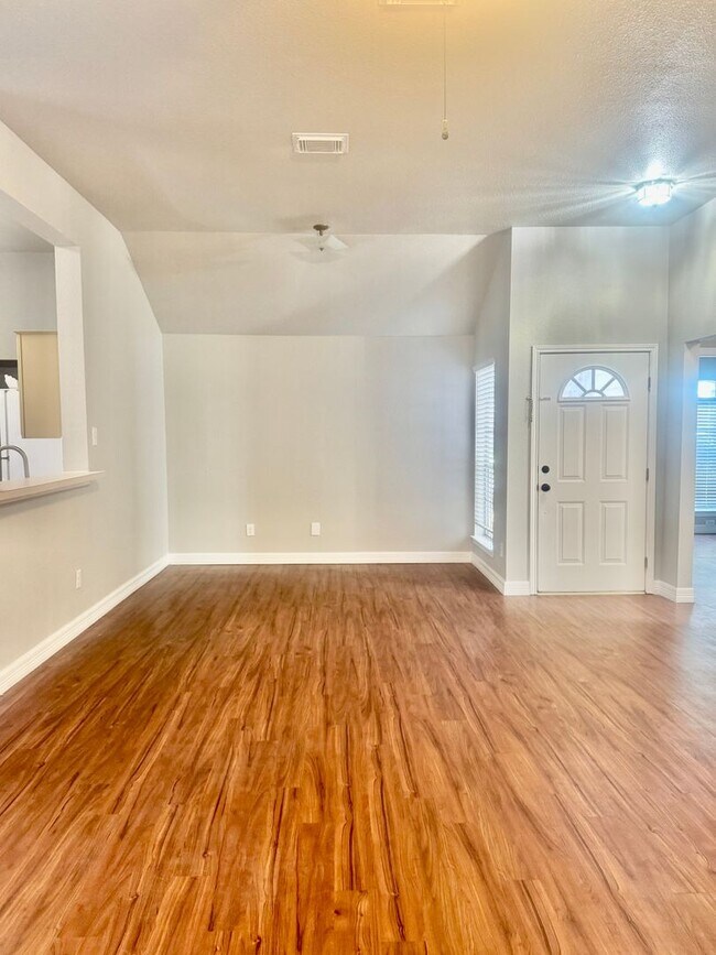 Foto del edificio - Charming Southside Home Near TAMU-CC and V...