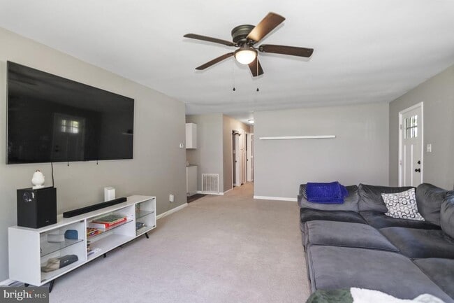 Foto del edificio - 11007 Meadowlark Ln