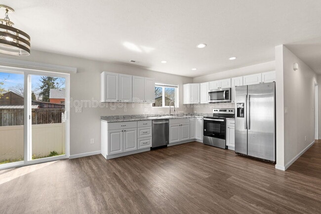 Foto del edificio - 14420 E Heroy Ln