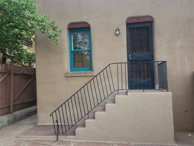 Building Photo - 119 W Berger St