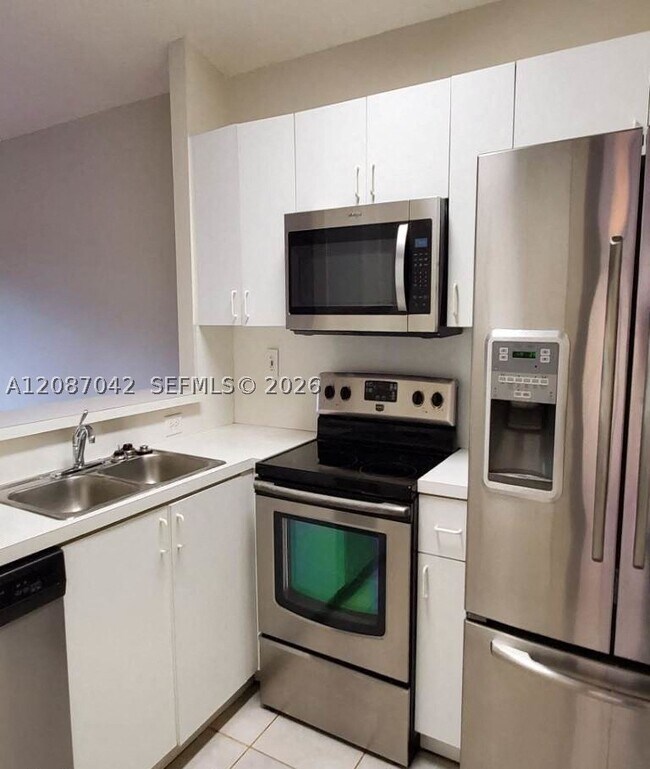Building Photo - 17655 SW 146th Ct