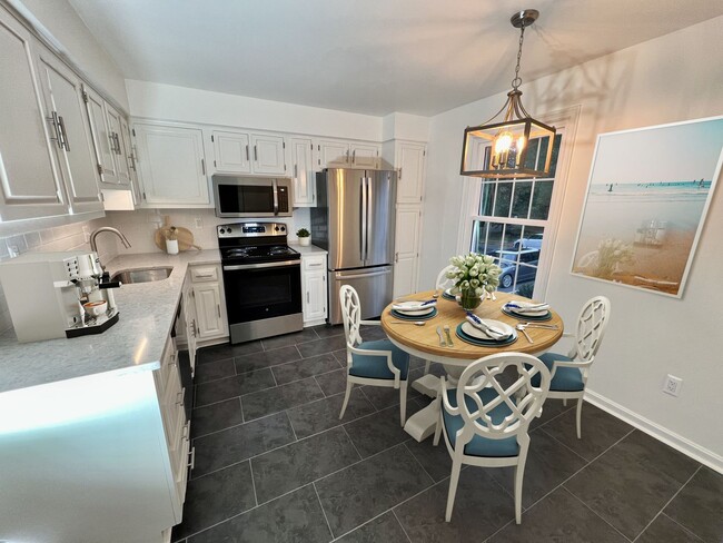 Building Photo - Where Elegance Meets Home! Waiting on you!