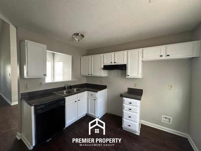 Foto del edificio - 8080 German Creek Dr