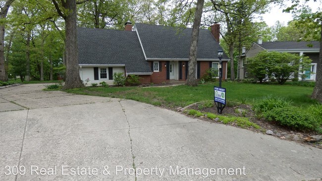 Building Photo - 3 br, 2.5 bath House - 9345 N. Timber Terrace