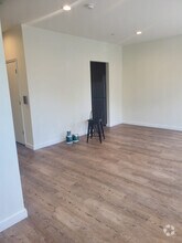 Building Photo - 664 Snediker Ave