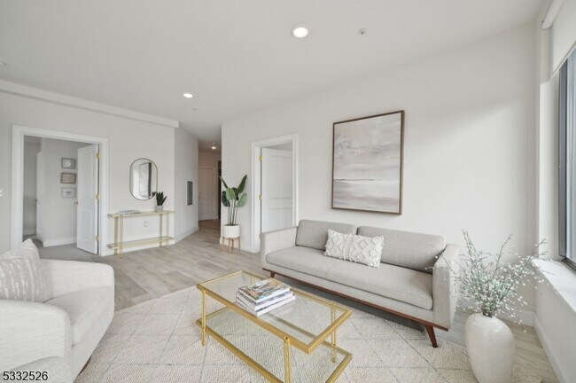 Building Photo - 45 S Grove St