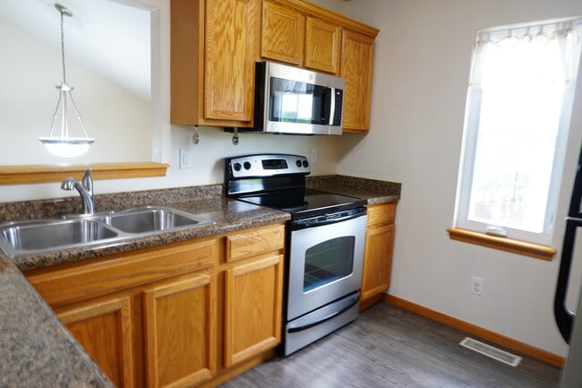 Building Photo - 1009 Twilight Dr