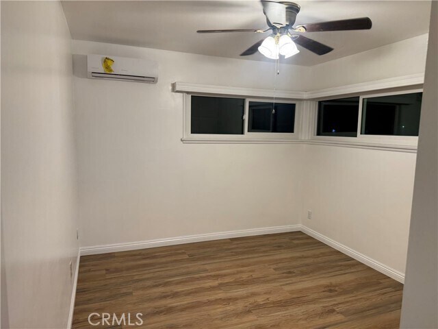 Foto del edificio - 656 W 33rd St