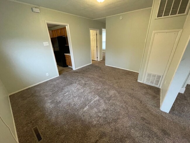 Building Photo - Charming 3 Bedroom House With A Garage