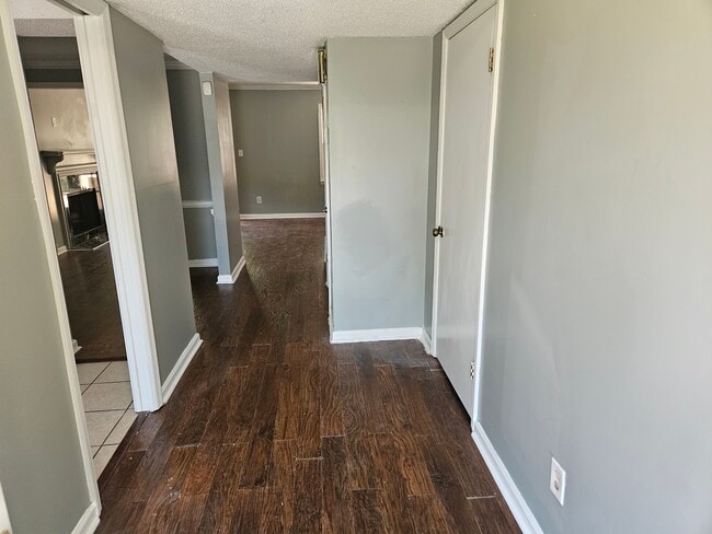 Foto del edificio - 148 Glen Acres Ct