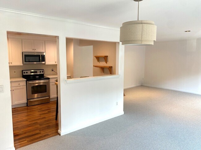 Foto del edificio - 97 Richards Ave