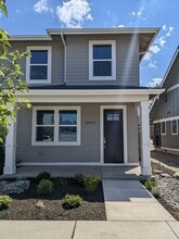 Building Photo - 20465 Aberdeen Dr