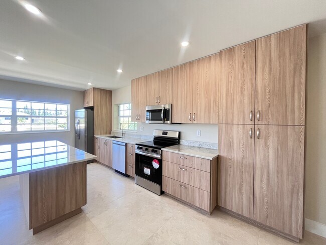 Kitchen - 6457 N Federal Hwy