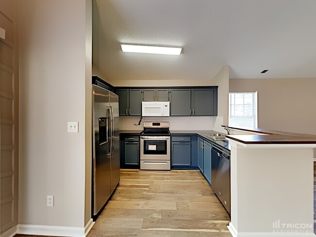 Building Photo - 10639 Greatford Ct