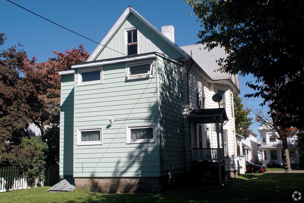 Building Photo - 146 W Dorrance St