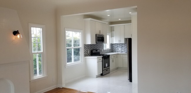 Foto del edificio - 403 N Ogden Dr