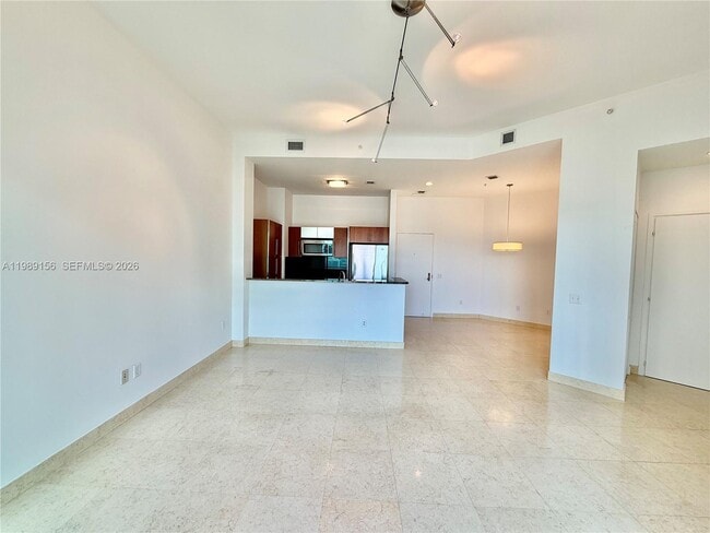 Building Photo - 300 S Biscayne Blvd