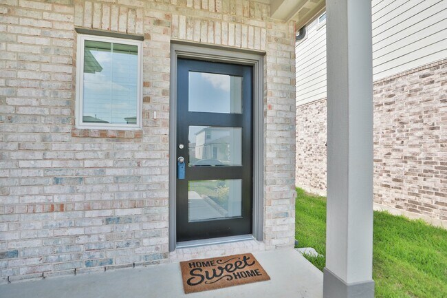Foto del edificio - 8462 Sweet Cherry Ln