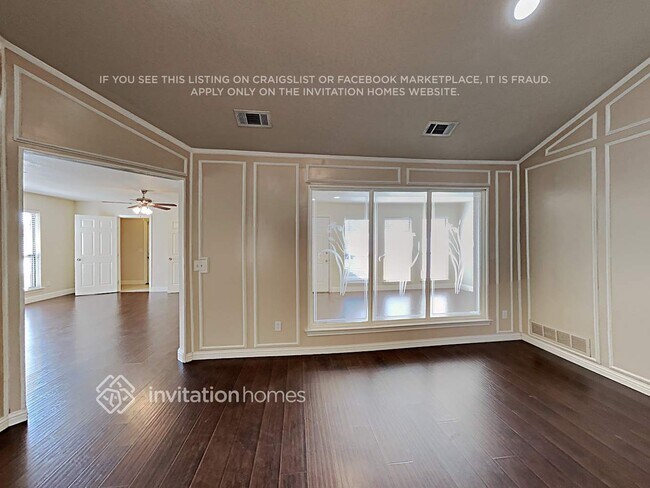 Foto del edificio - 801 Meadow Creek Dr