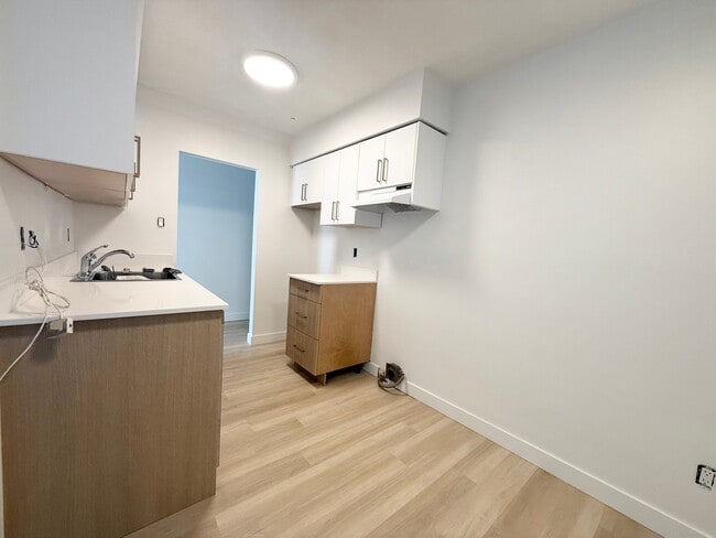 Building Photo - 201 Laval St