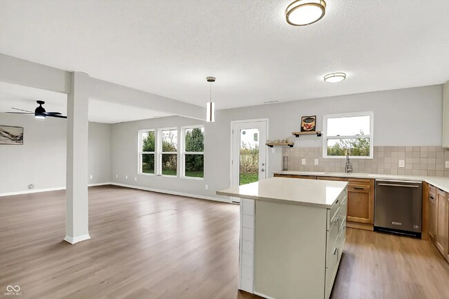 Building Photo - 2488 Woodfield Blvd