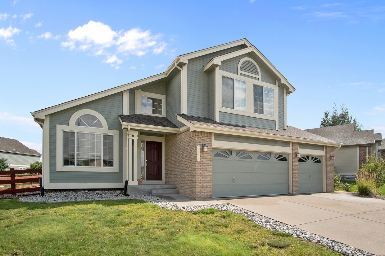 Primary Photo - 6201 Quartz Loop