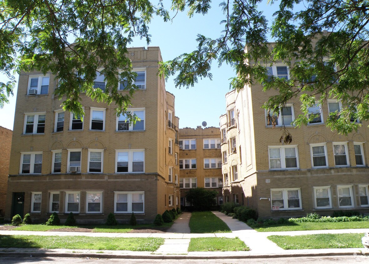 Primary Photo - 2623-2625 W Farragut Ave